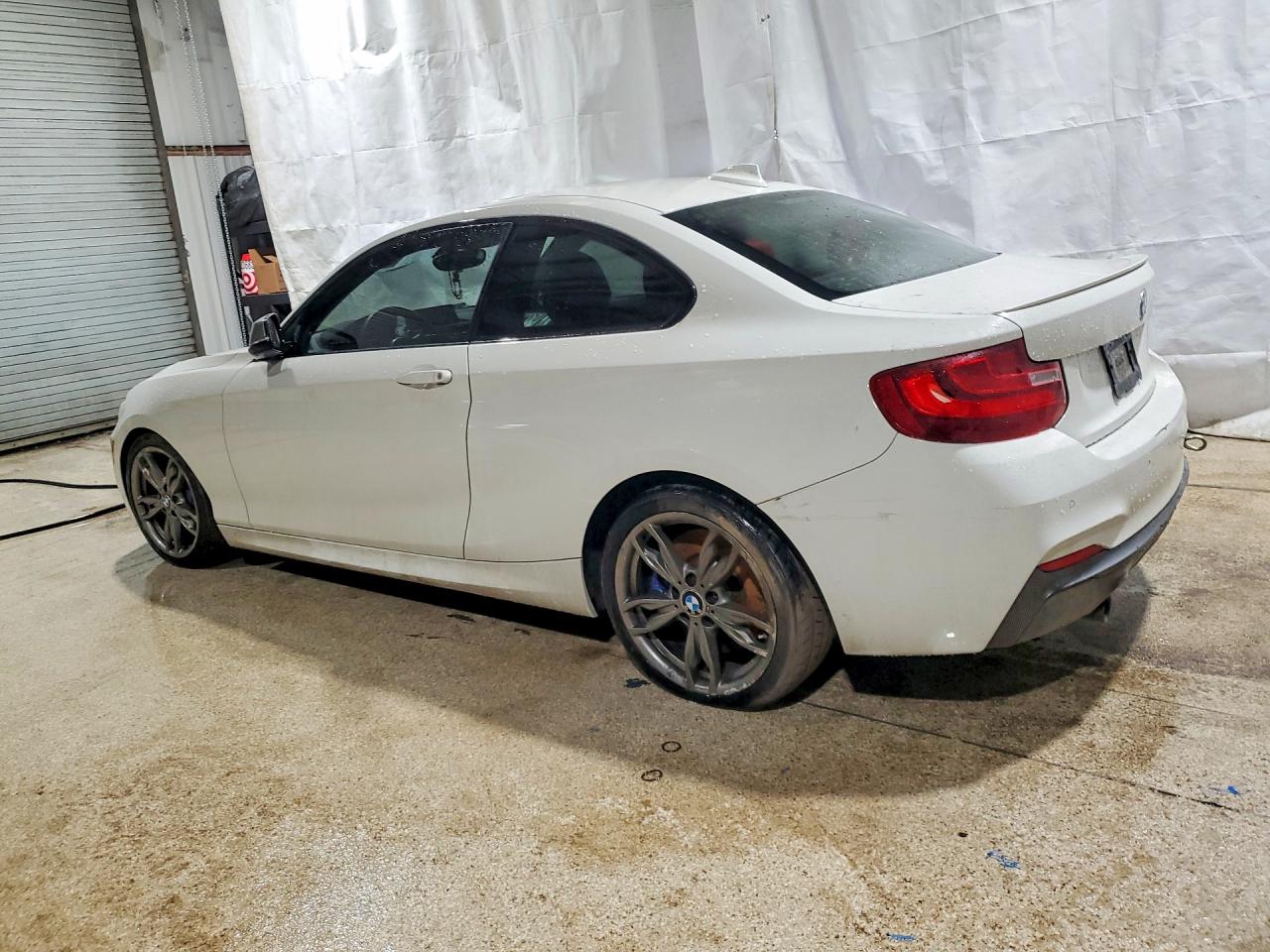 2016 BMW M2 VIN WBA1J7C53GV360374 photo 2