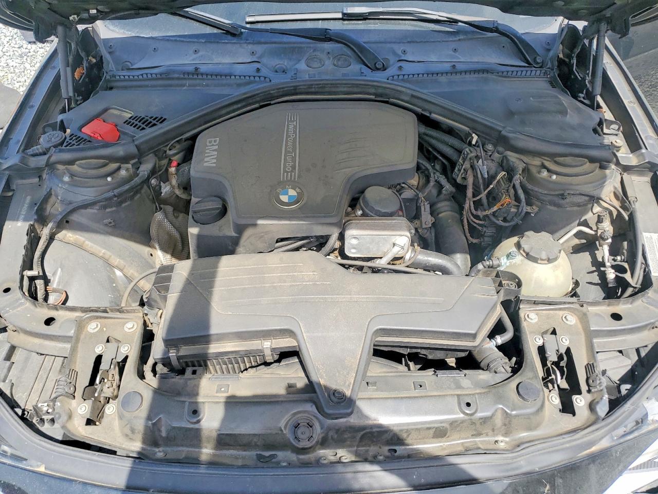 2013 BMW 3 series VIN WBA3A5C57DF355259 photo 11