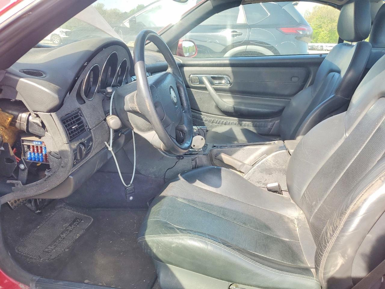 1998 Mercedes-Benz Slk-class VIN WDBKK47F7WF029925 photo 7