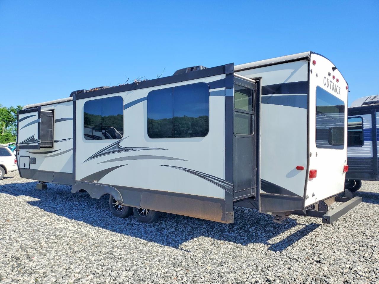 2018 DUTCHMAN Outback VIN 4YDT29829JB452145 photo 3