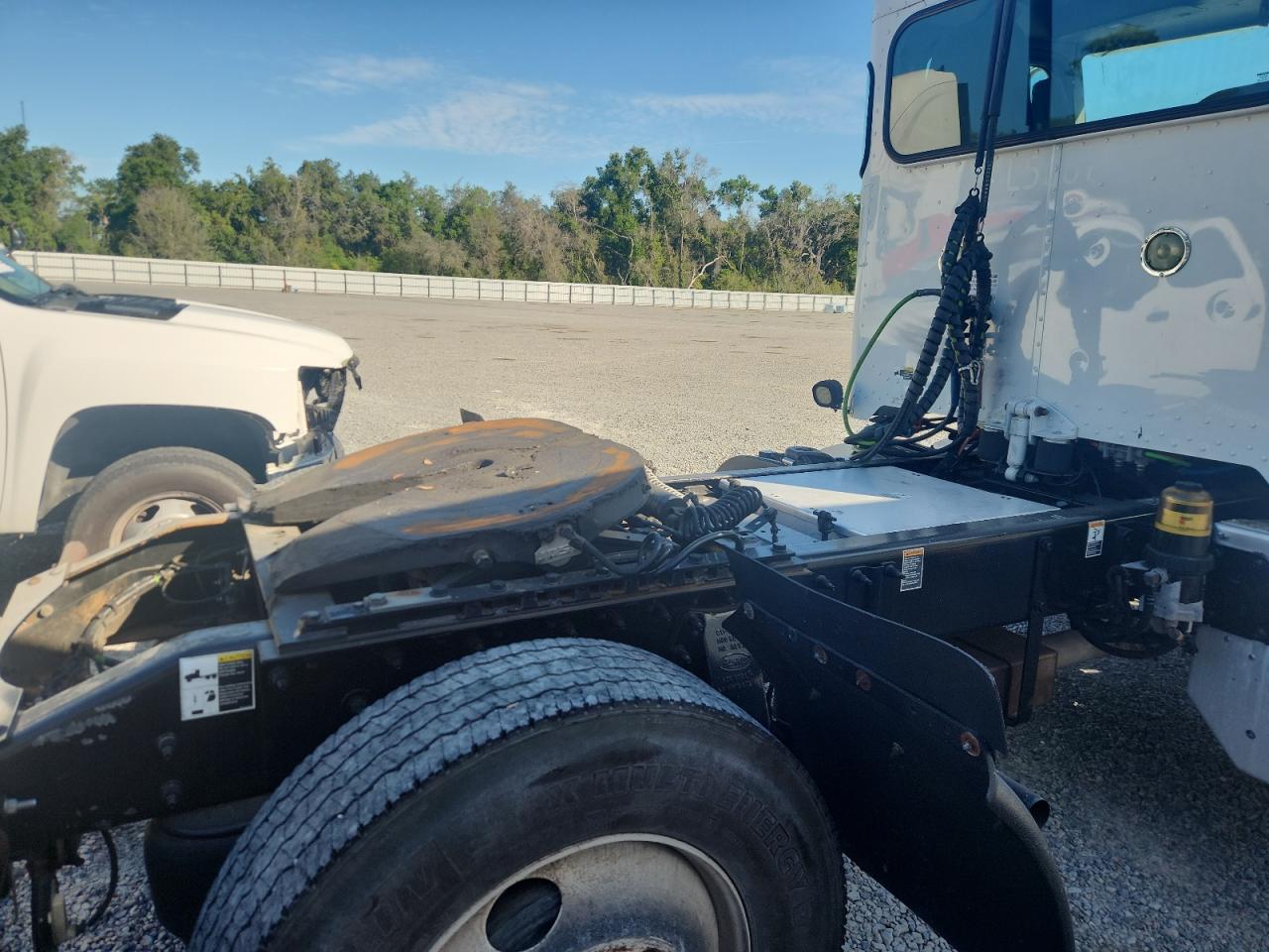 2017 PETERBILT All other VIN 1XP3AJ8X9HD430615 photo 6
