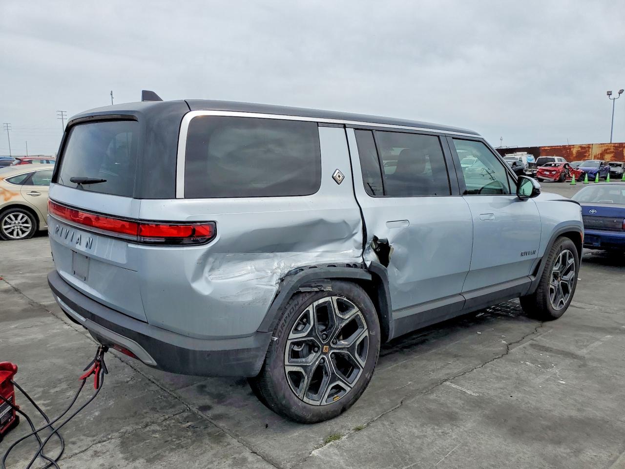 2025 Rivian Ris VIN 7PDSGBBA2SN072323 photo 3