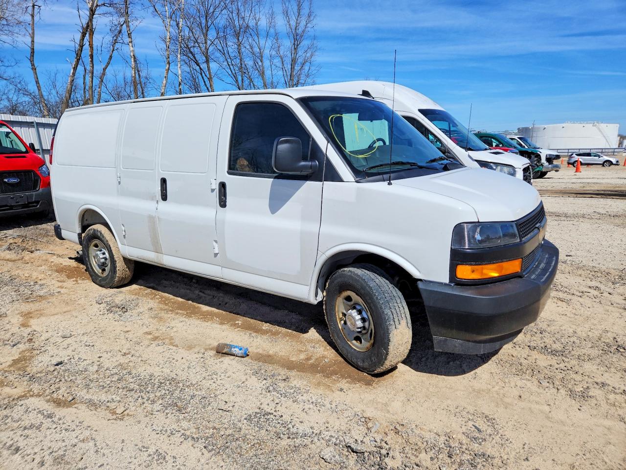 2025 CHEVROLET Express VIN 1GCWGAF74S1268062 photo 4