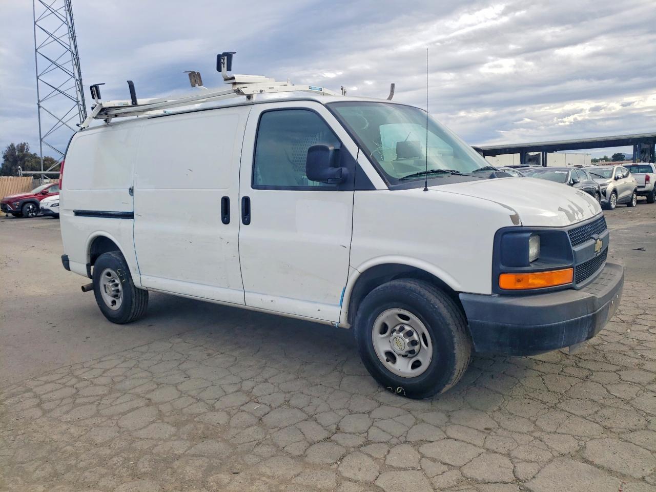 2012 CHEV Express VIN 1GCWGFCA6C1181424 photo 4