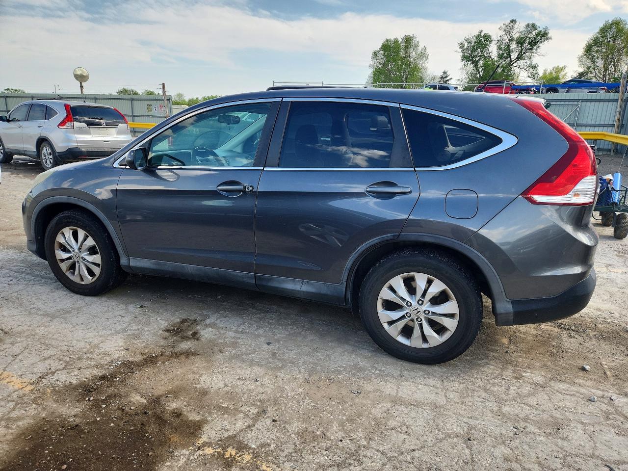2013 Honda Crv VIN 2HKRM4H55DH640572 photo 2
