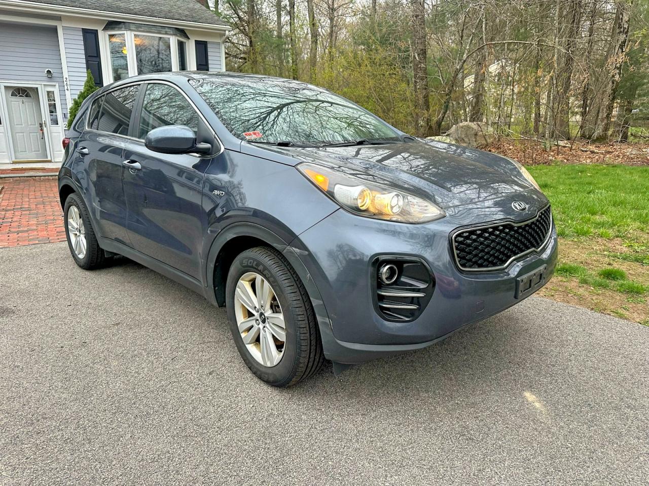 2019 Kia Sportage VIN KNDPMCACXK7584463 photo 1