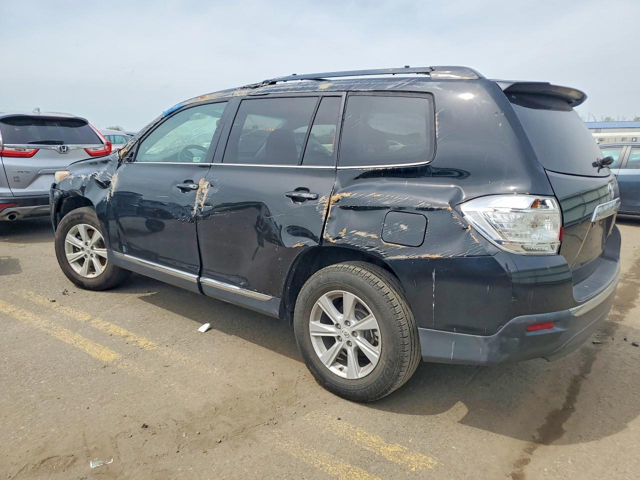 2011 TOYT Highlander VIN 5TDBK3EH9BS070809 photo 2