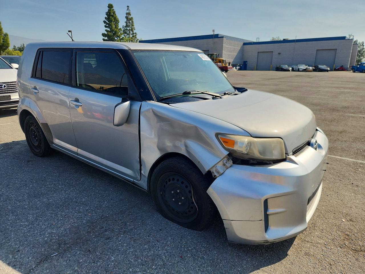 2011 Toyota Scion VIN JTLZE4FE8B1137546 photo 4