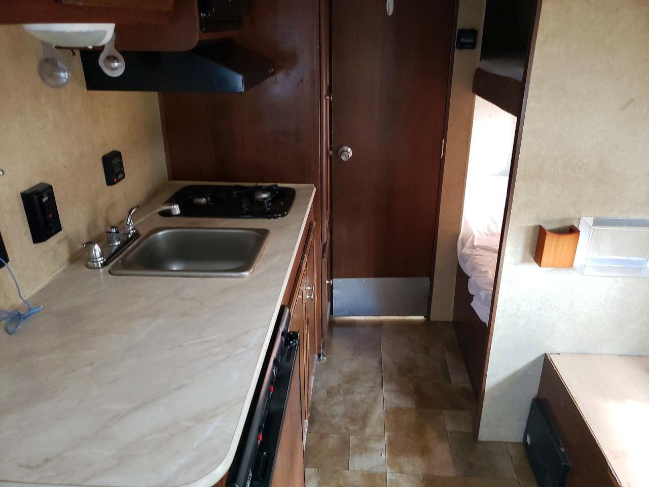 2014 JAYCO Travel tra VIN 1UJBJ0AJ4E77E0237 photo 6