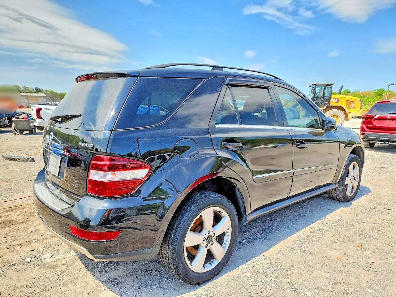 2011 MERCEDES-BENZ M-class VIN 4JGBB8GB8BA699489 photo 3