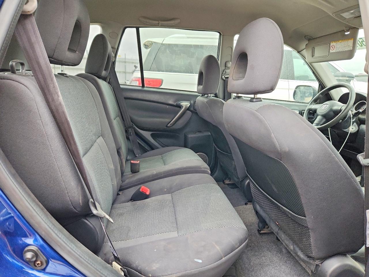 2004 TOYOTA Rav4 base VIN JTEHD20V646005670 photo 11
