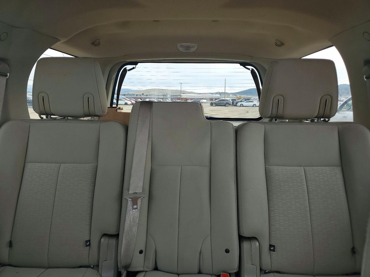 2010 FORD Expedition VIN 1FMJU1G51AEB57052 photo 10