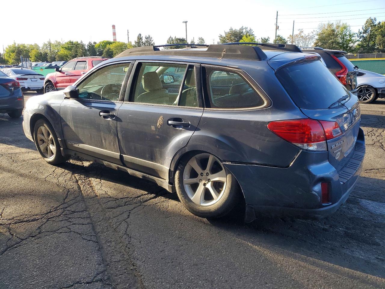 2014 SUBARU Outback VIN 4S4BRCAC6E3256055 photo 2