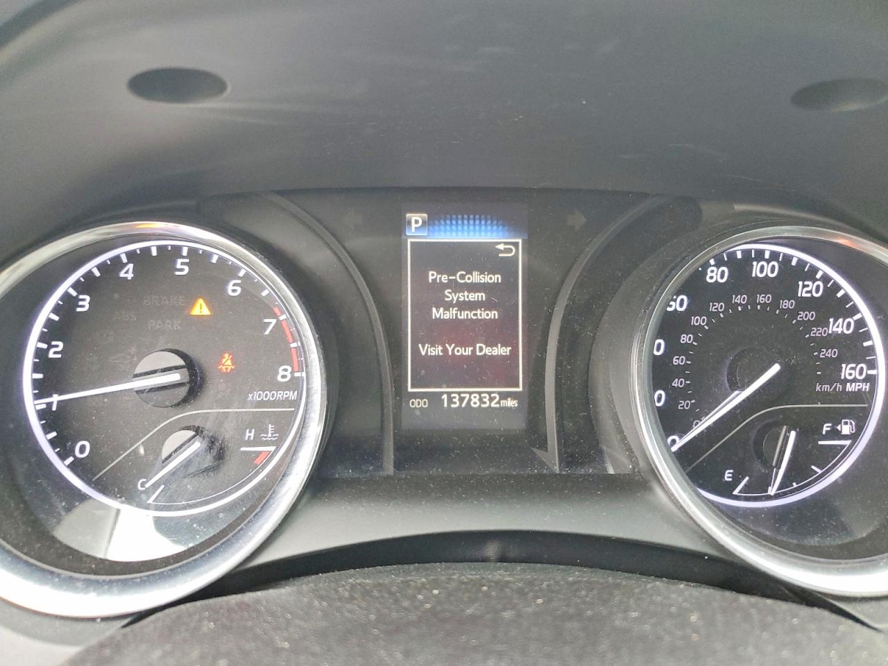 2018 Toyota Camry VIN 4T1B11HK2JU607069 photo 9