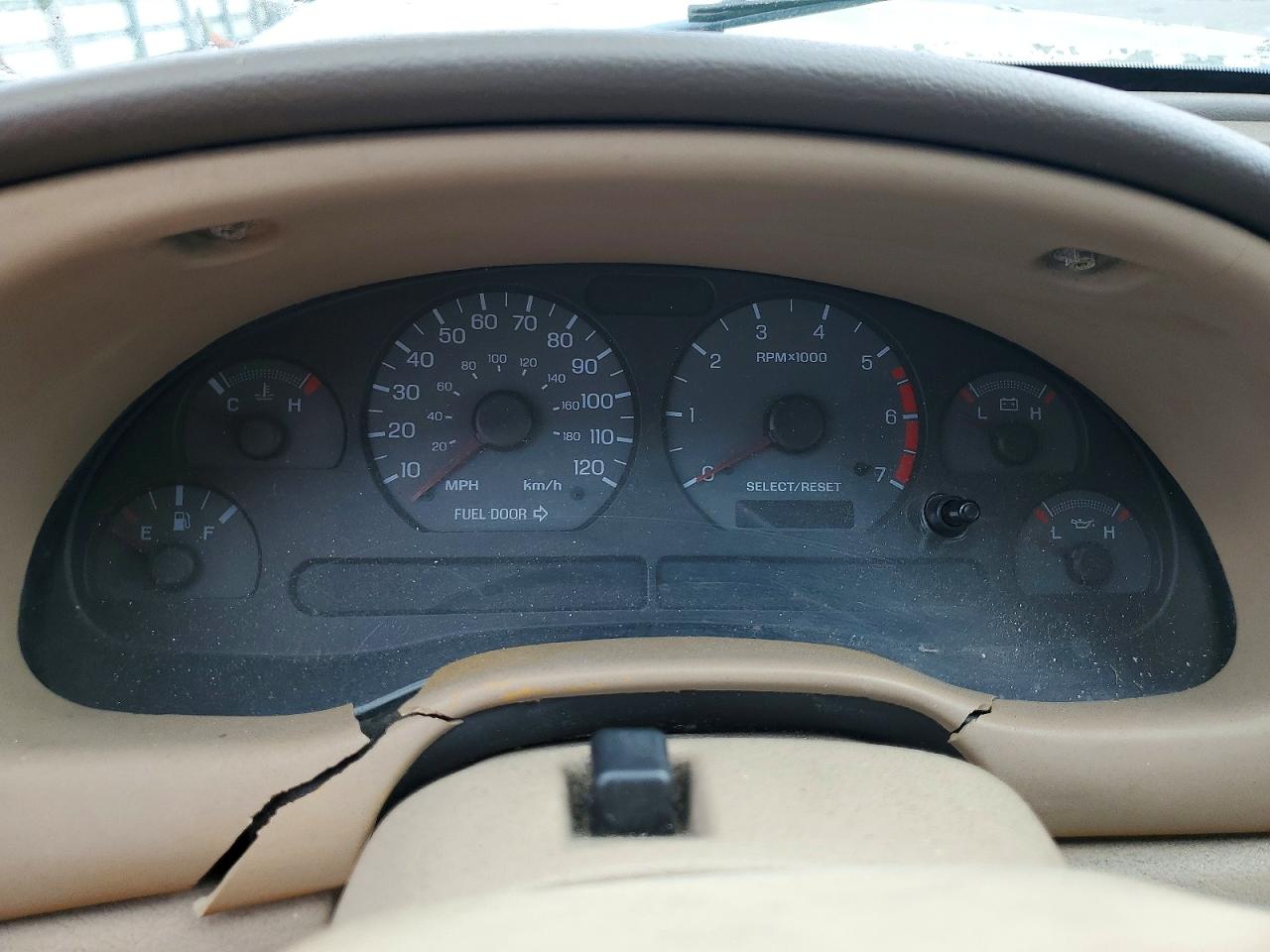 2000 Ford Mustang VIN 1FAFP4445YF162389 photo 9