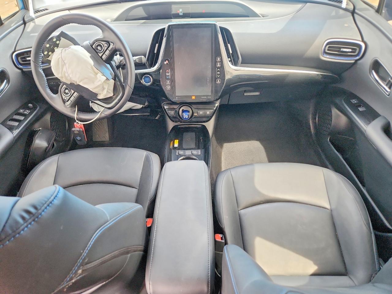 2022 Toyota Prius VIN JTDKAMFU9N3171293 photo 8