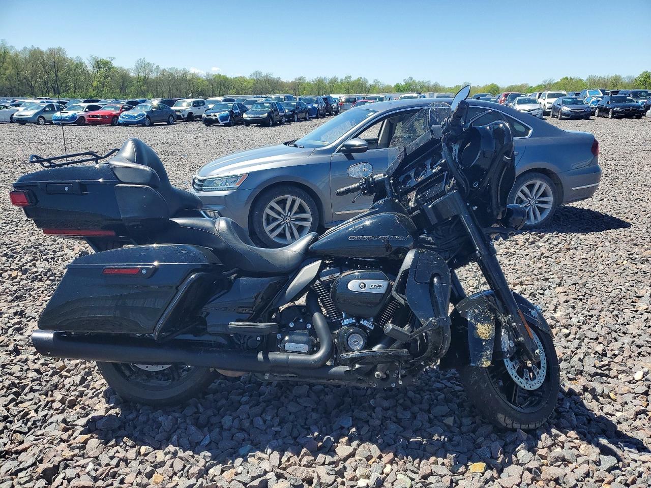 2020 HARLEY Fl VIN 1HD1KEF12LB645316 photo 1