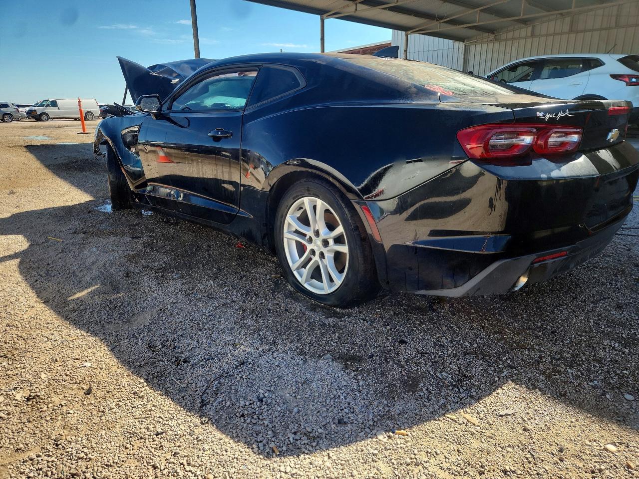 2020 Chevrolet Camaro VIN 1G1FB1RX9L0129314 photo 2