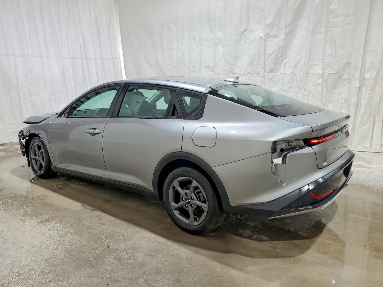 2025 Kia All other VIN 3KPFT4DEXSE054429 photo 2