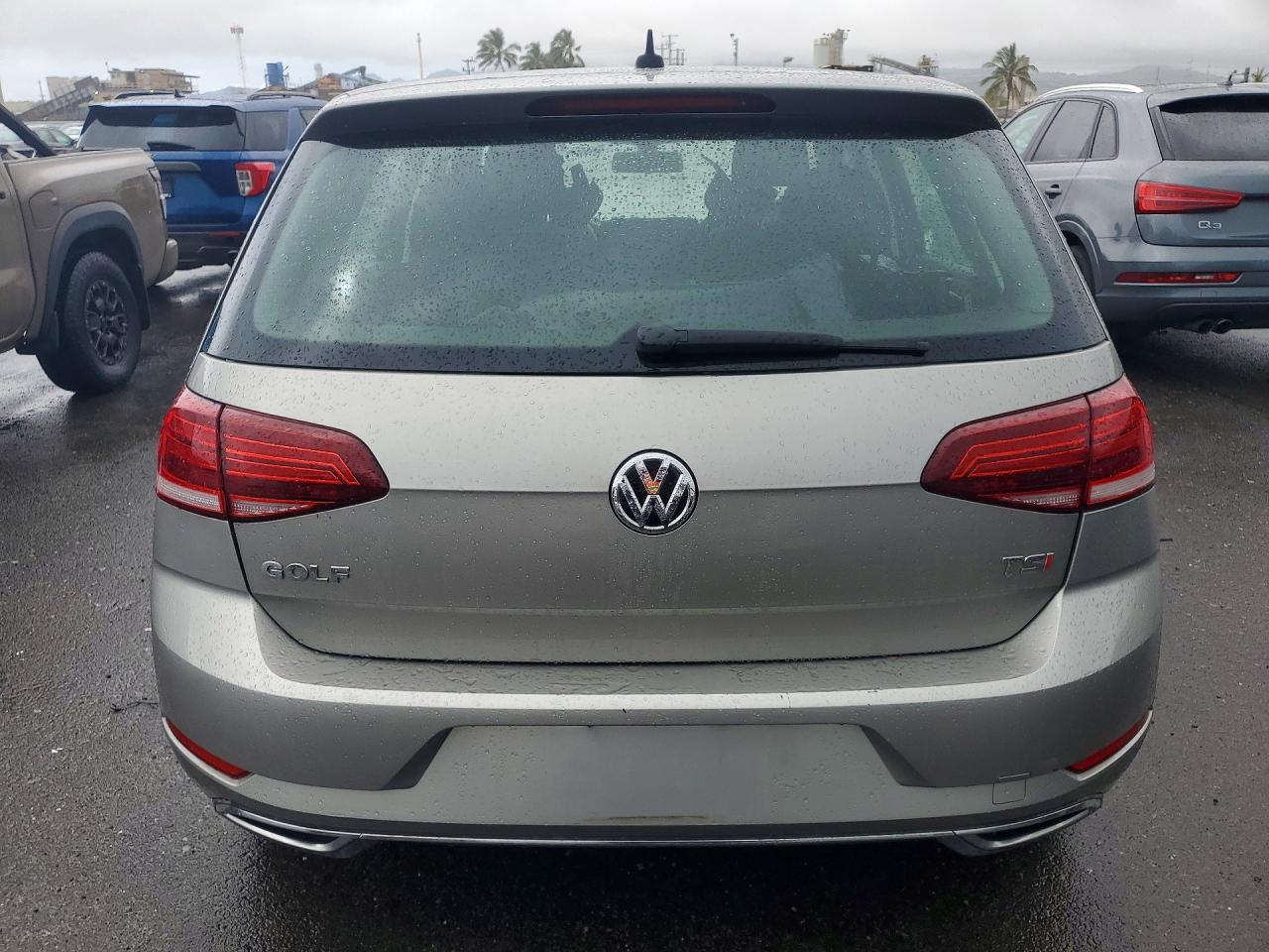 2018 Volkswagen Golf VIN 3VWG17AU6JM293100 photo 6