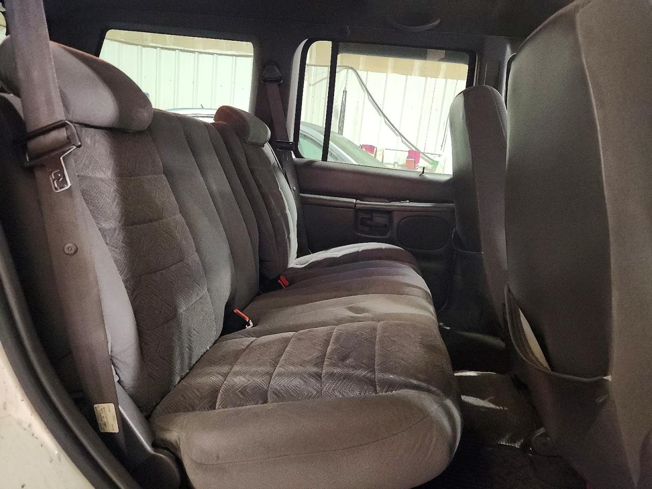 1999 Ford Explorer VIN 1FMZU34E6XZB30479 photo 11