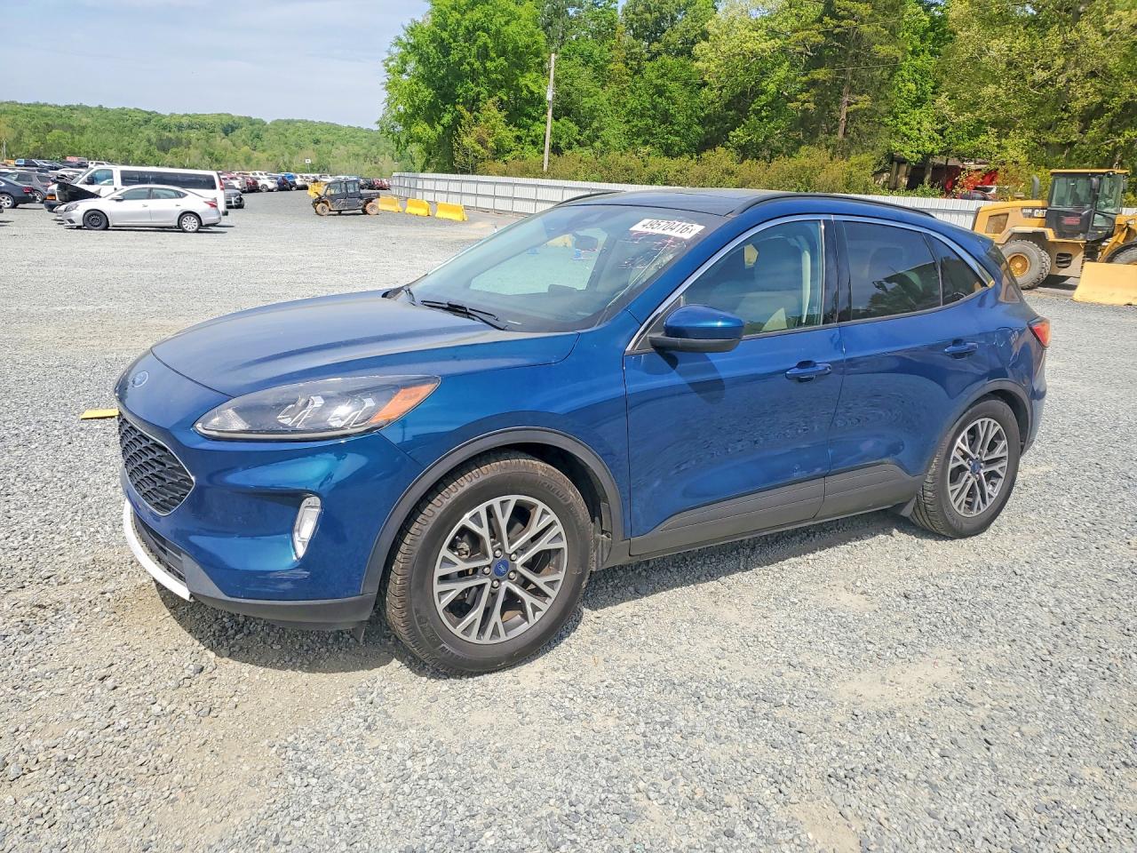 2020 Ford Escape VIN 1FMCU0H67LUB22048 photo 1
