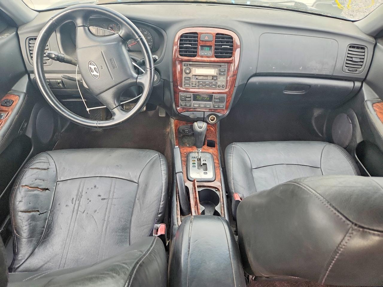 2002 Hyundai Sonata VIN KMHWF35H22A614498 photo 8
