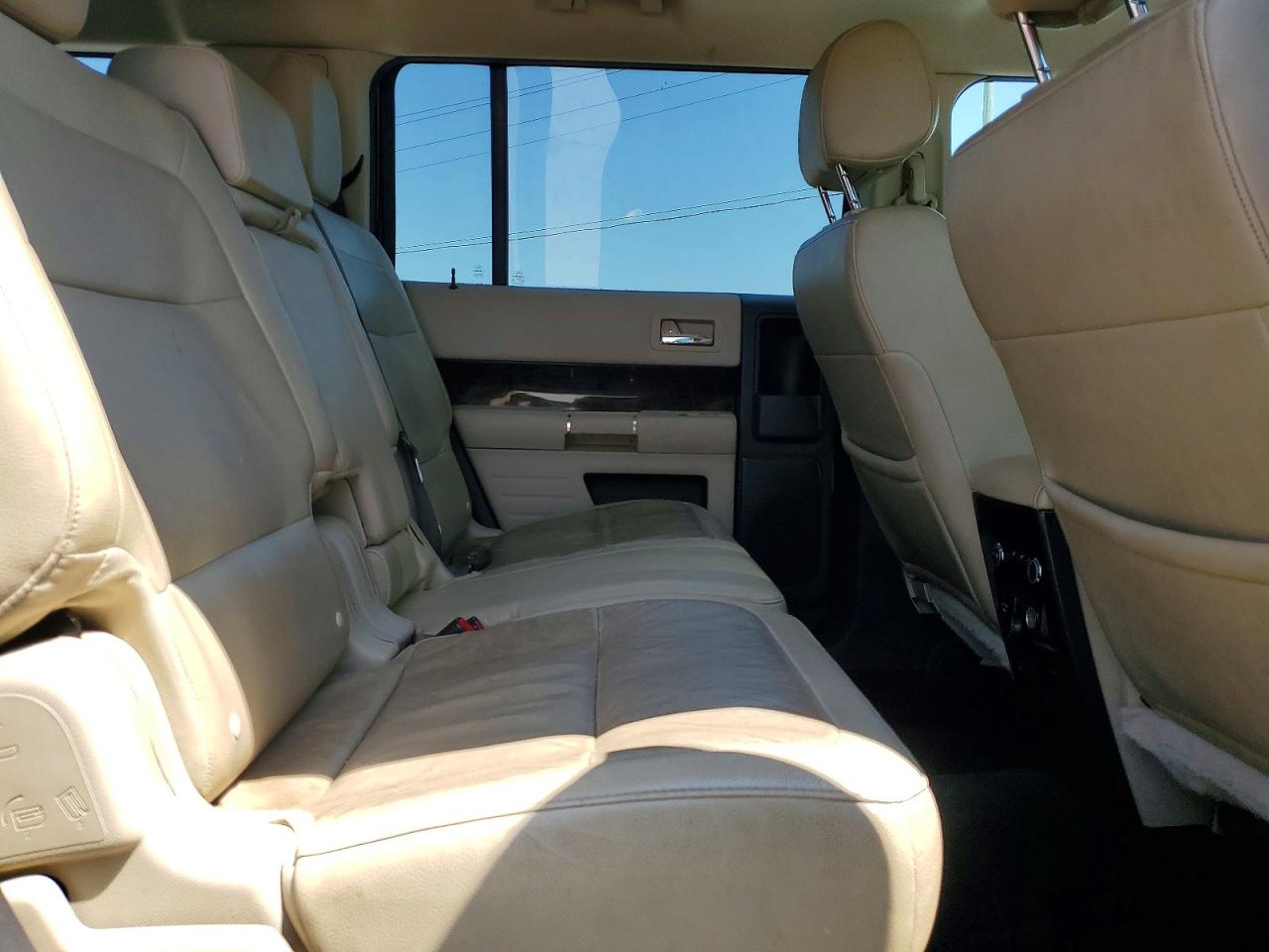 2017 Ford Flex VIN 2FMHK6D82HBA02760 photo 11