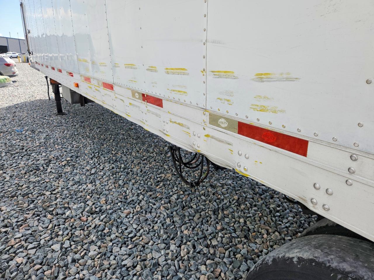 2014 UTILITY All models VIN 1UYVS2530EM920601 photo 9