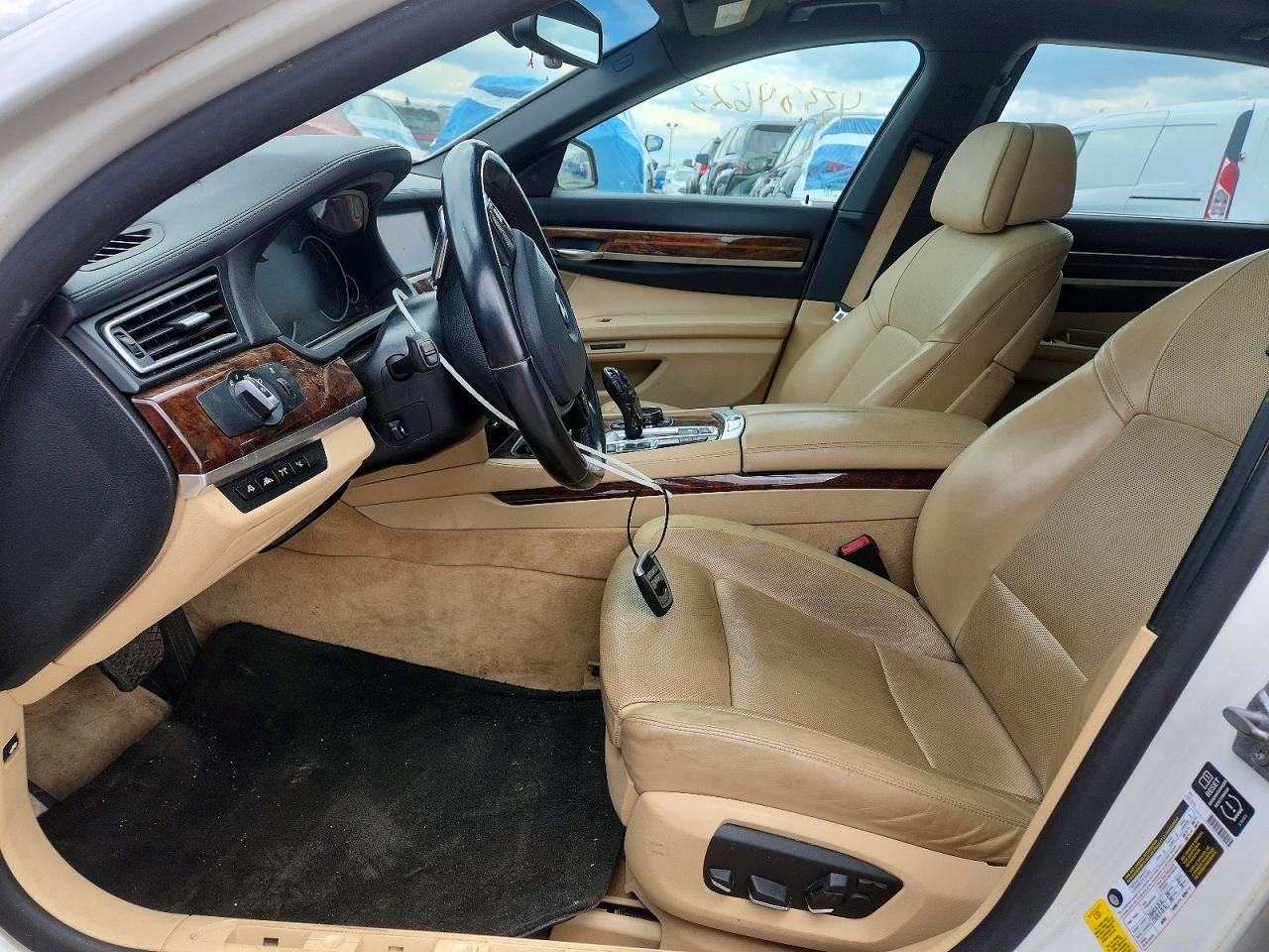 2015 BMW 7 series VIN WBAYE8C55FD781476 photo 7