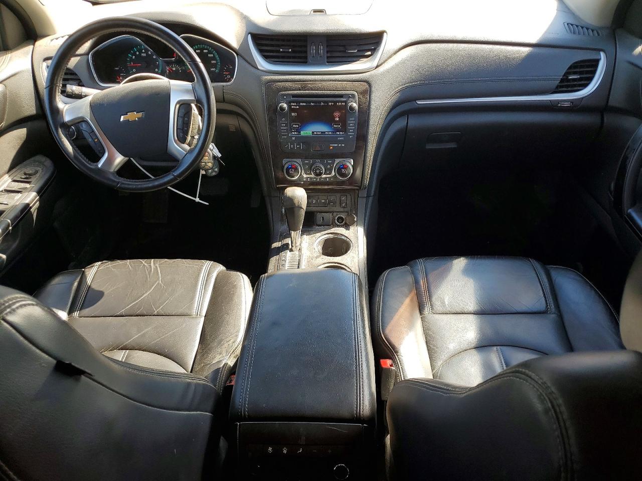 2015 Chevrolet Traverse VIN 1GNKVHKD2FJ382602 photo 8