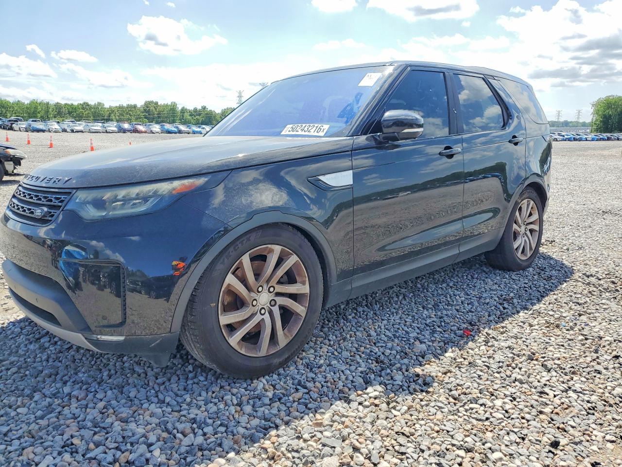 2017 Land Discovery VIN SALRRBBV1HA011217 photo 1