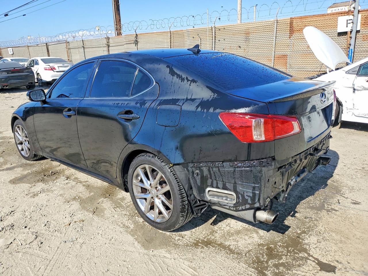 2011 Lexus Is VIN JTHBF5C21B5143349 photo 2