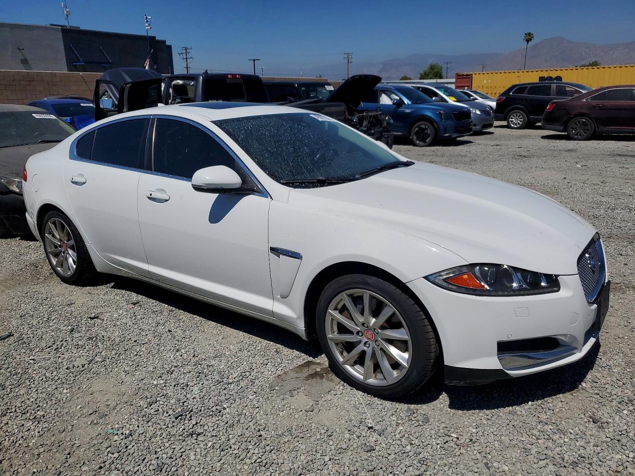 2015 Jaguar Xf VIN SAJWA0FS8FPU78748 photo 4