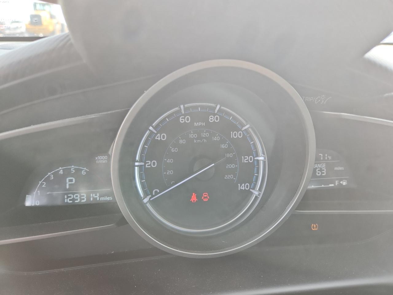 2019 Toyota Yaris VIN 3MYDLBYV2KY513541 photo 9
