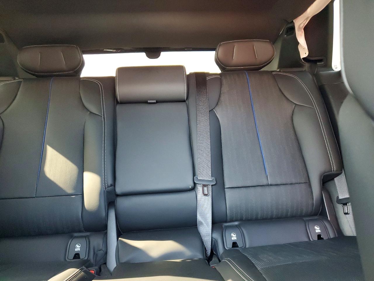 2025 Cadillac All other VIN 1GYKPURK6SZ317077 photo 10