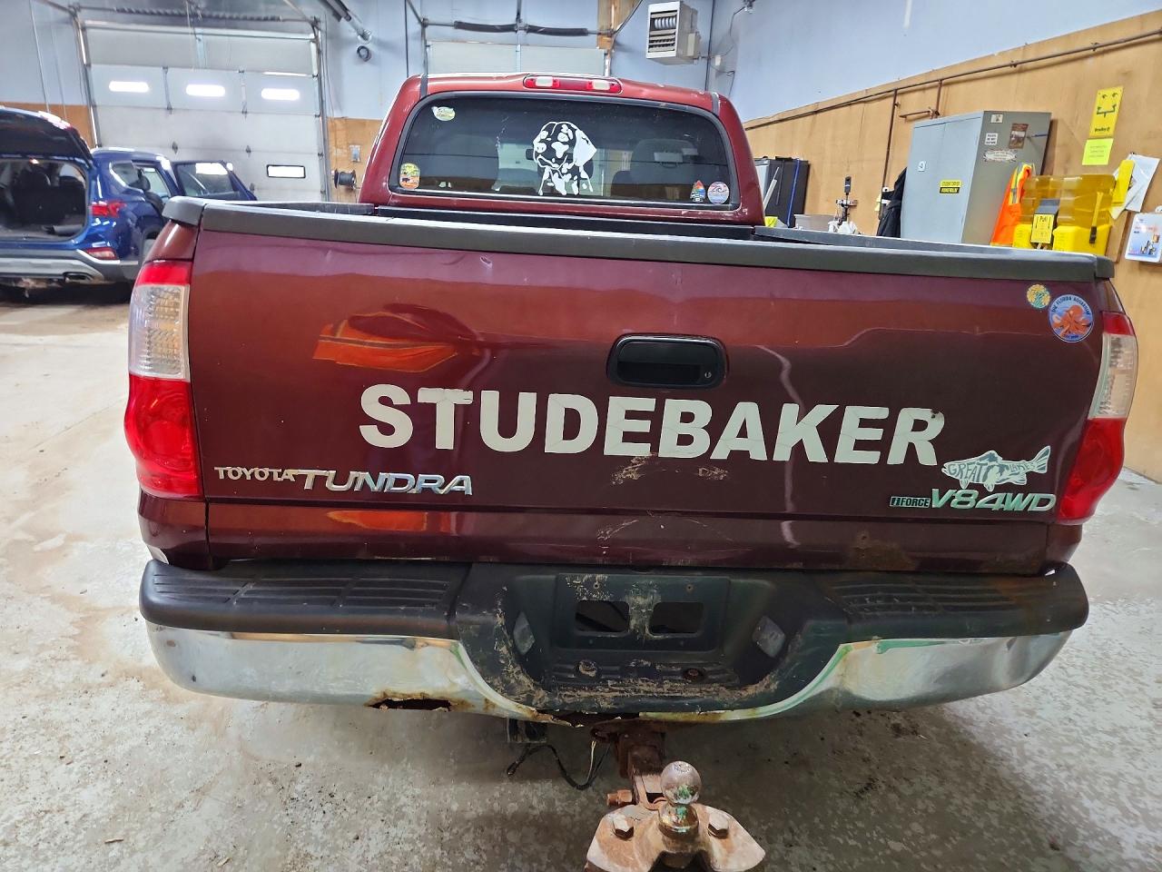 2005 Toyota Tundra VIN 5TBDT44105S477429 photo 6