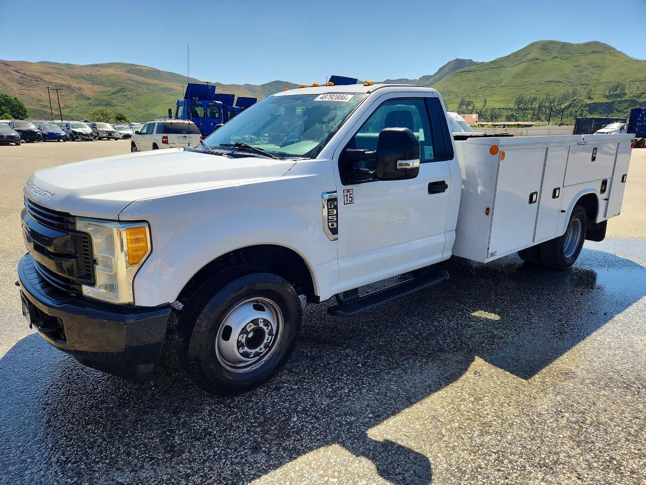 2017 Ford F350 VIN 1FDRF3G62HEC47452 photo 1