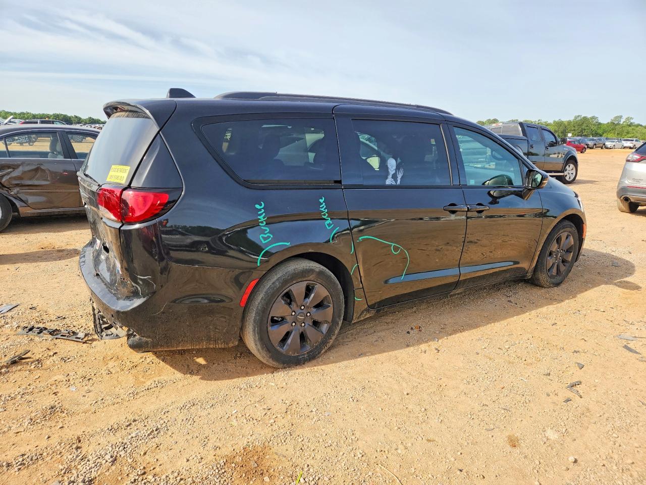 2020 CHRYSLER Pacifica VIN 2C4RC1N76LR267485 photo 3