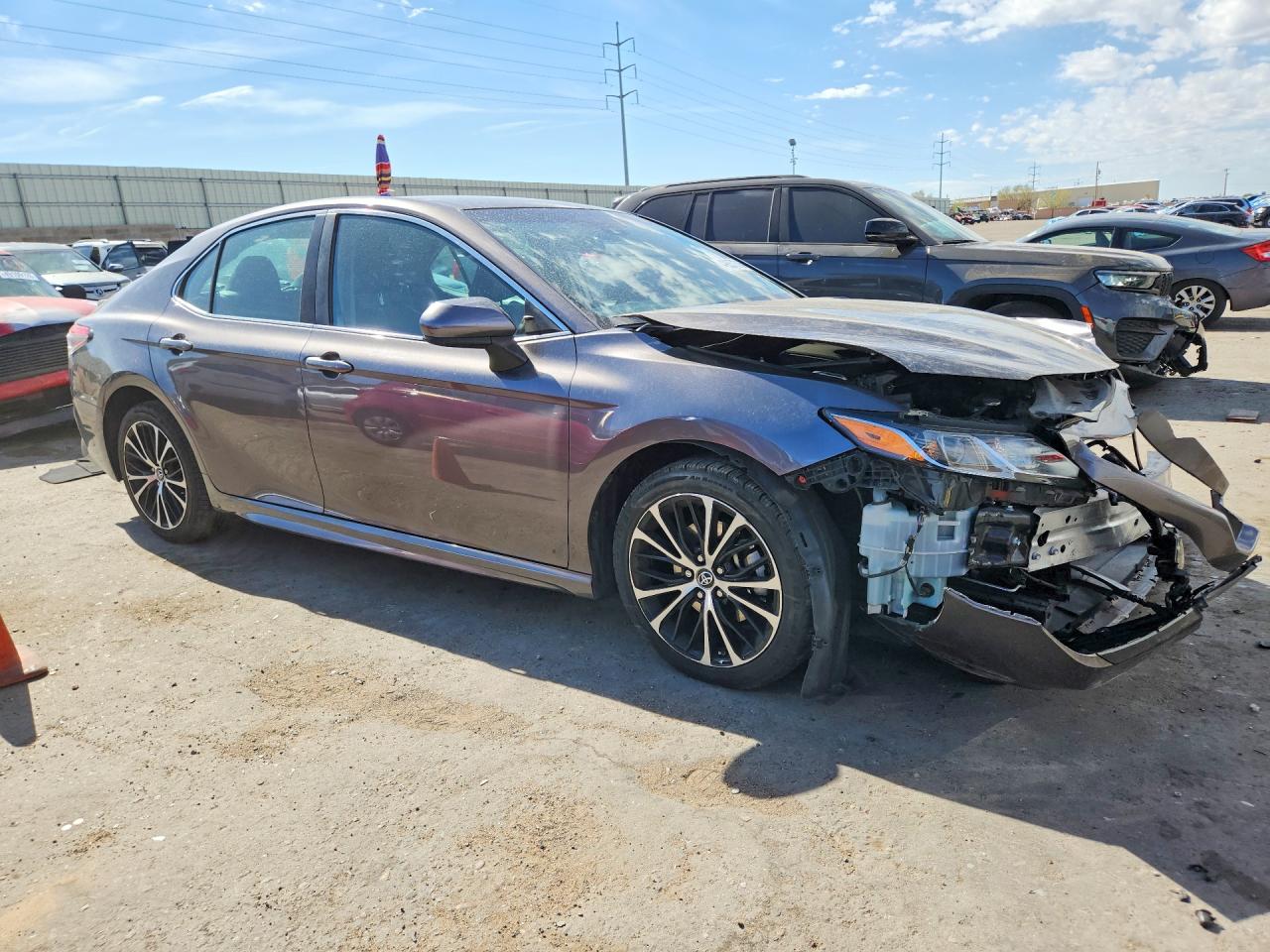 2018 Toyota Camry VIN 4T1B11HK9JU053481 photo 4