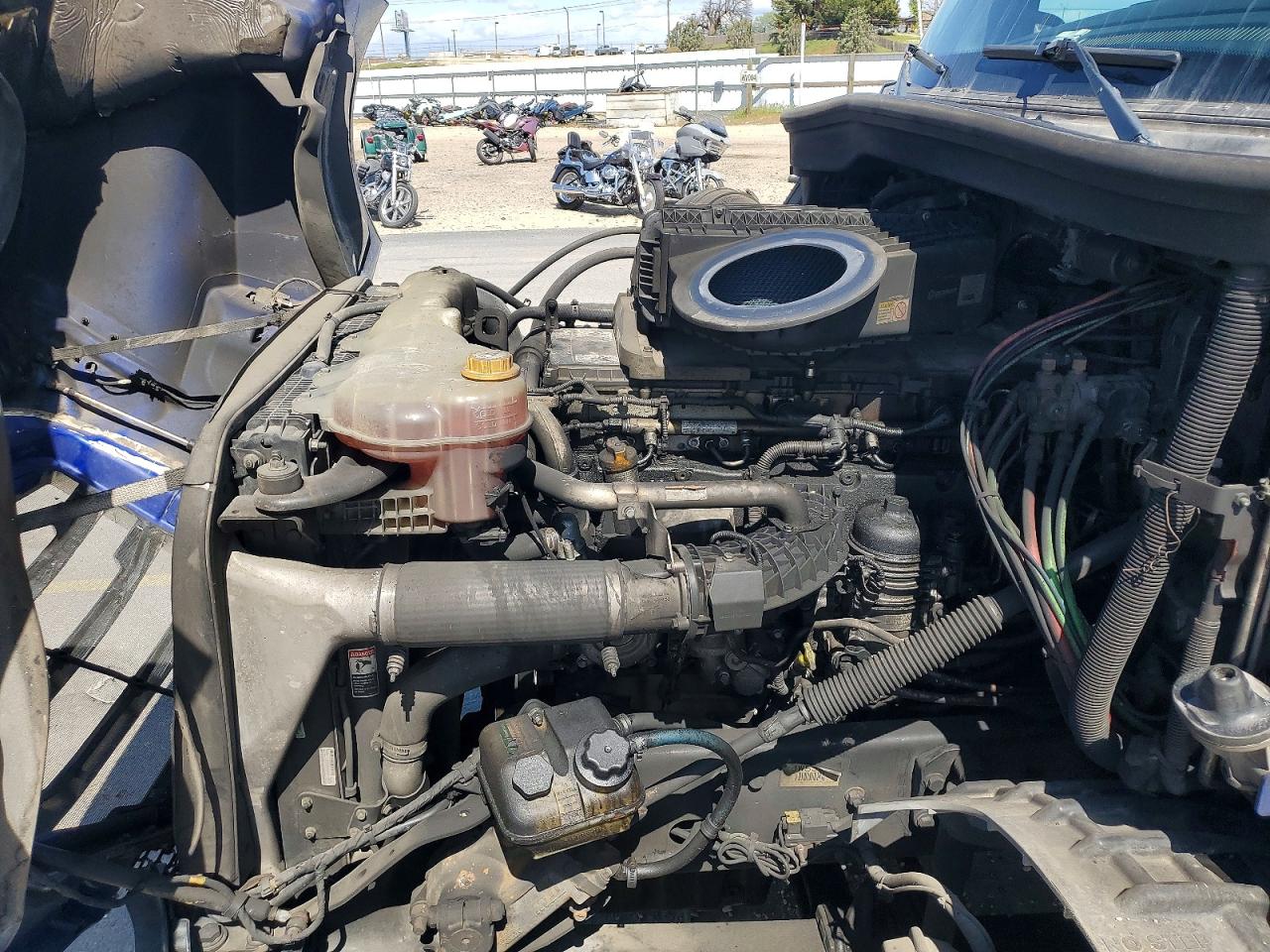 2018 FREIGHTLINER All other VIN 3AKJHHDR0JSJW5385 photo 7