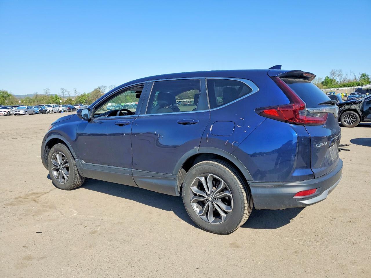 2022 Honda Crv VIN 2HKRW2H81NH608132 photo 2