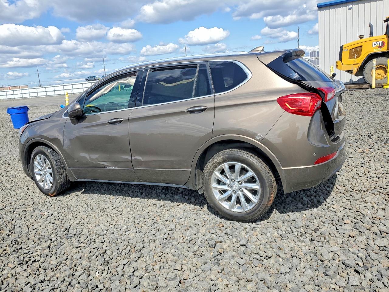 2019 Buick Envision VIN LRBFX2SA0KD064007 photo 2