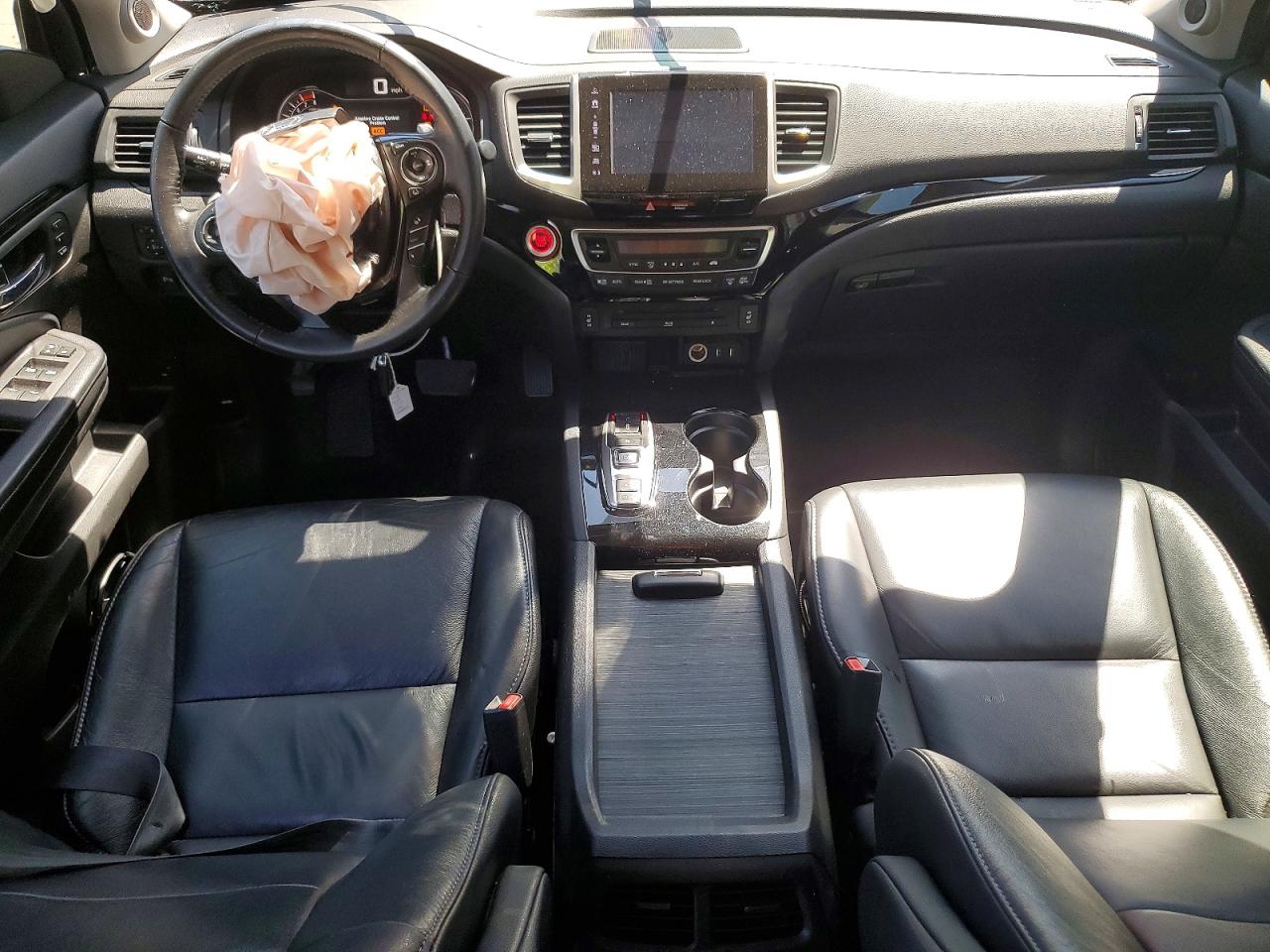 2018 Honda Pilot VIN 5FNYF6H90JB056658 photo 8