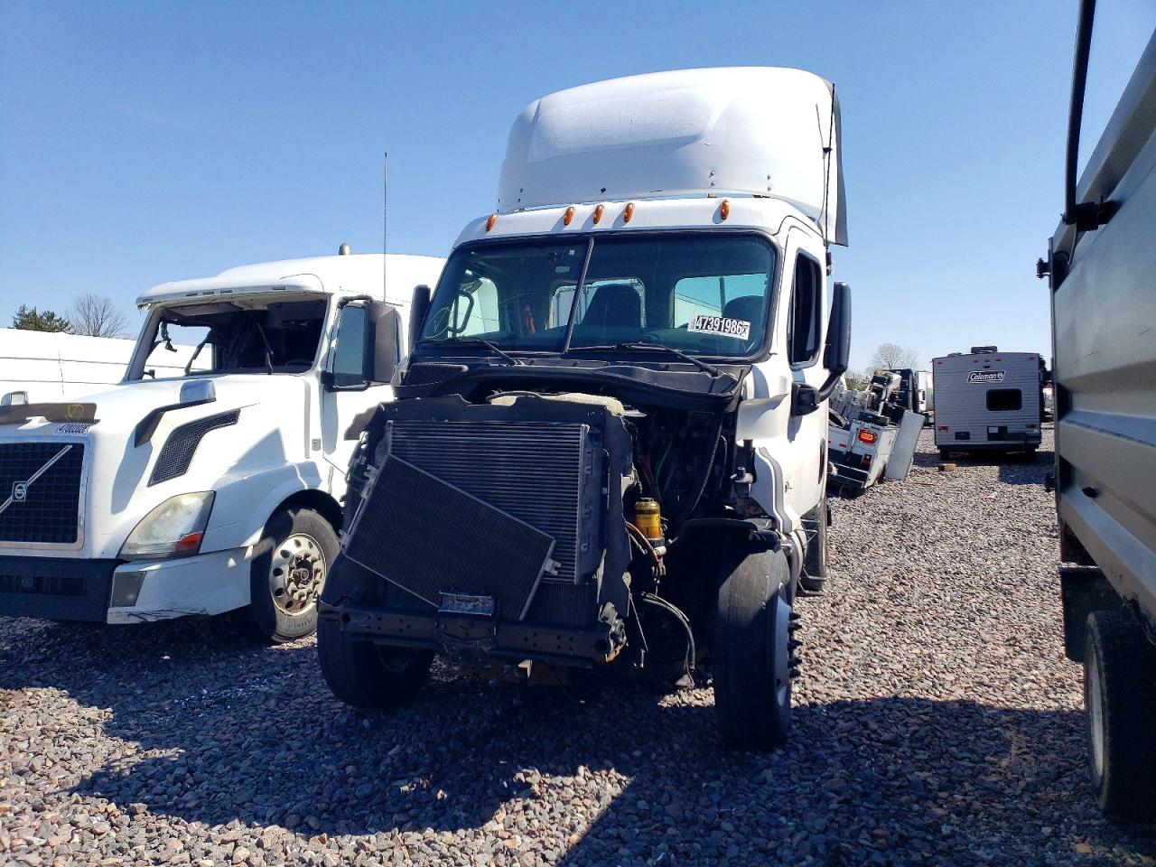 2015 FREIGHTLINER All models VIN 1FUBGAD49FLGD9905 photo 2