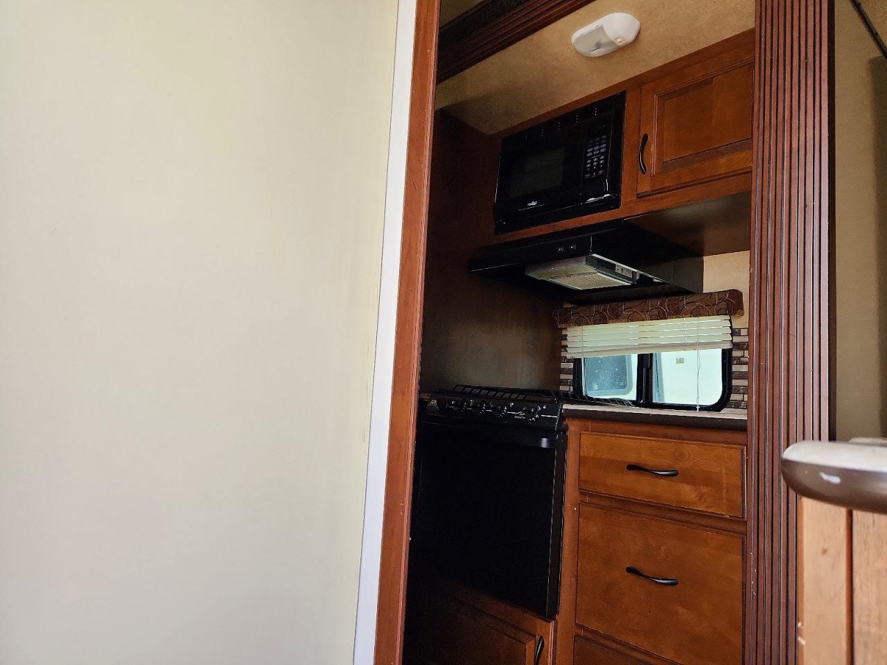 2014 JAYCO All models VIN 1UJCJ0BS5E1PV0150 photo 6