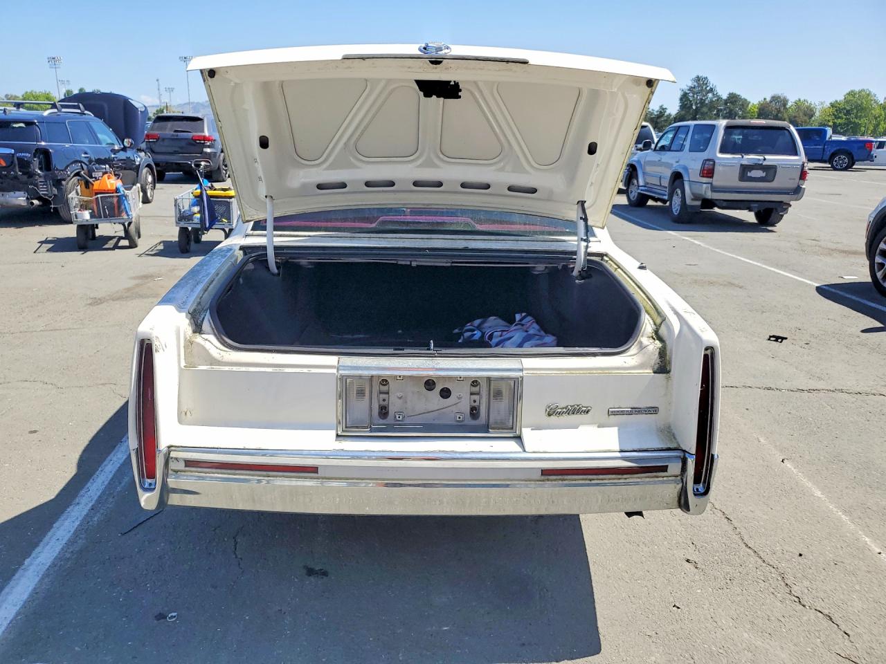 1992 Cadillac Deville VIN 1G6CD53B7N4273080 photo 6