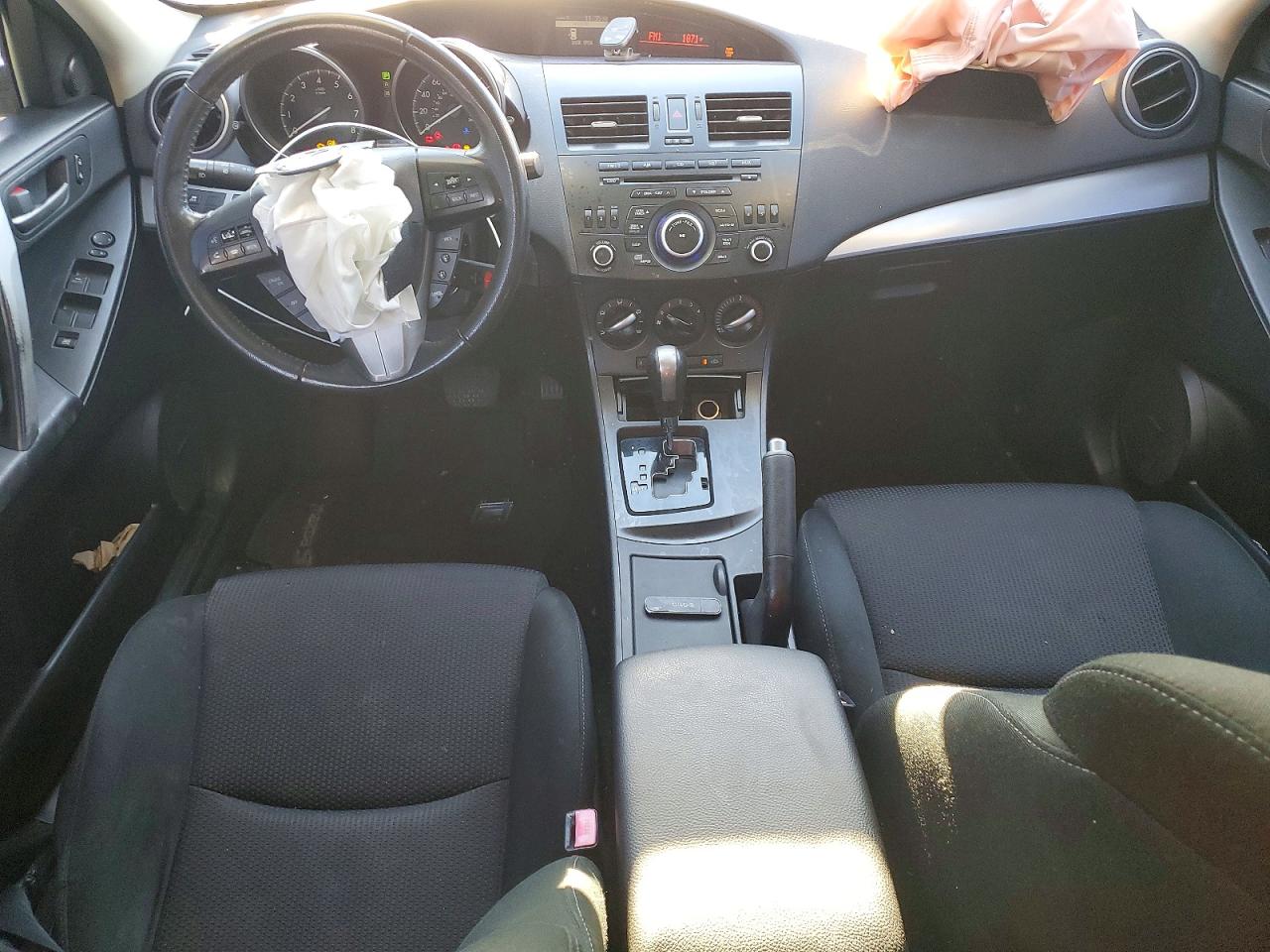 2012 Mazda Mazda3 VIN JM1BL1L59C1505840 photo 8