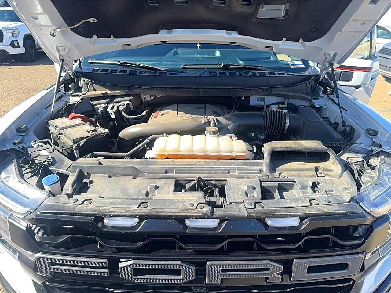 2025 Ford F150 VIN 1FTFW1RG5SFA15835 photo 7