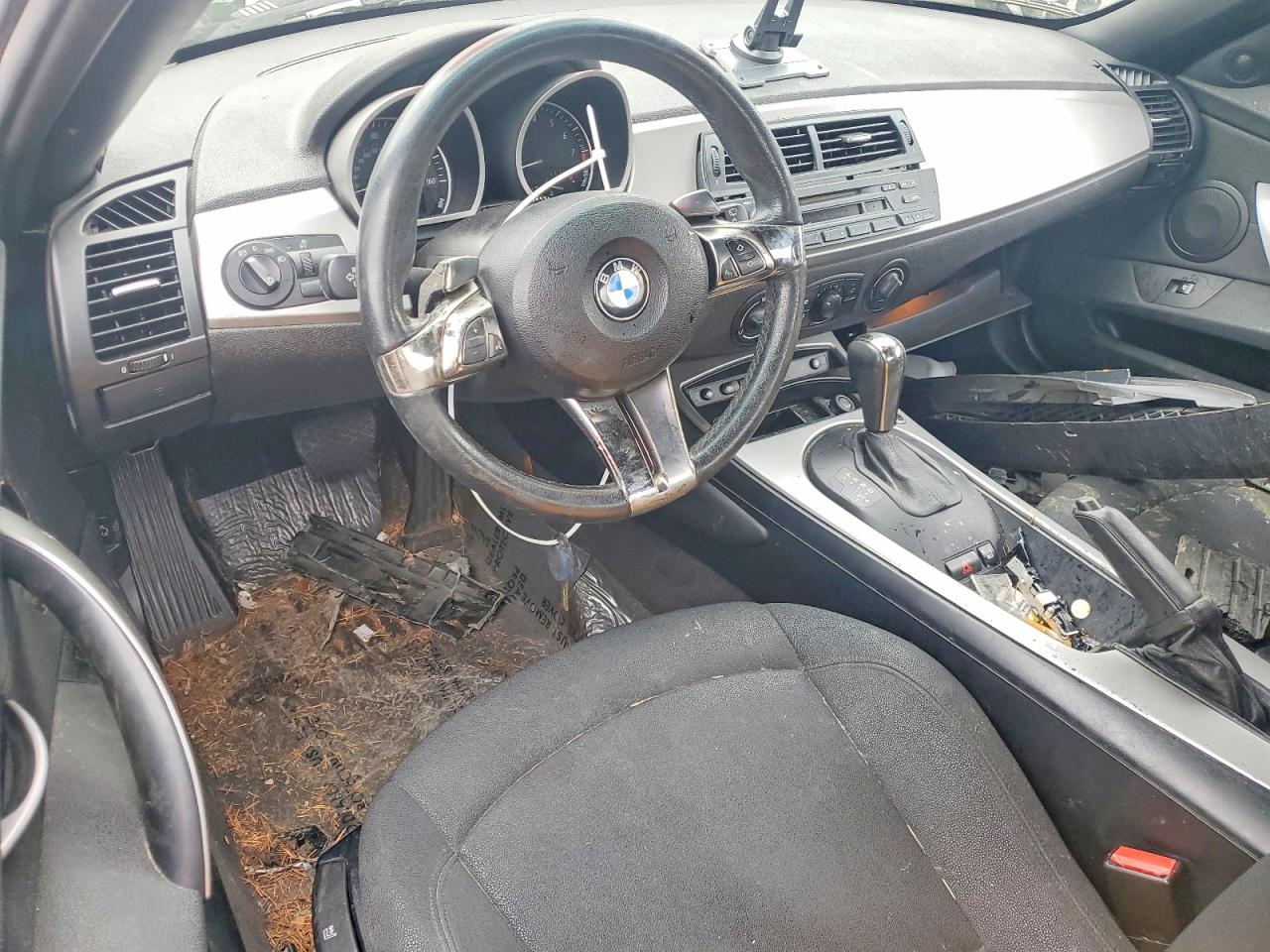 2007 BMW Z4 VIN 4USBU33507LW70723 photo 8